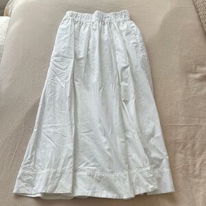 Elegant White Women's Skirt